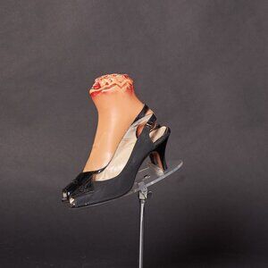 1950s Miracle Tread Black Patent and Matte Peep Toe Slingback Heels